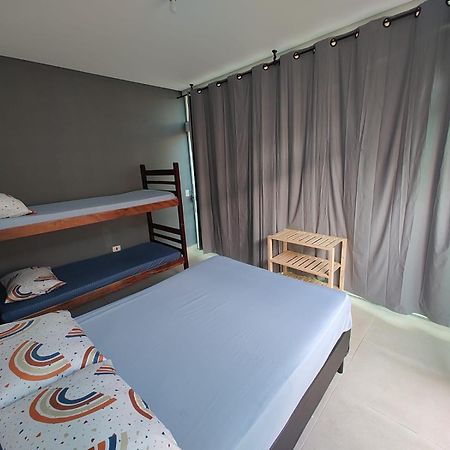 Hostel Familia Castor Itanhaem Bagian luar foto