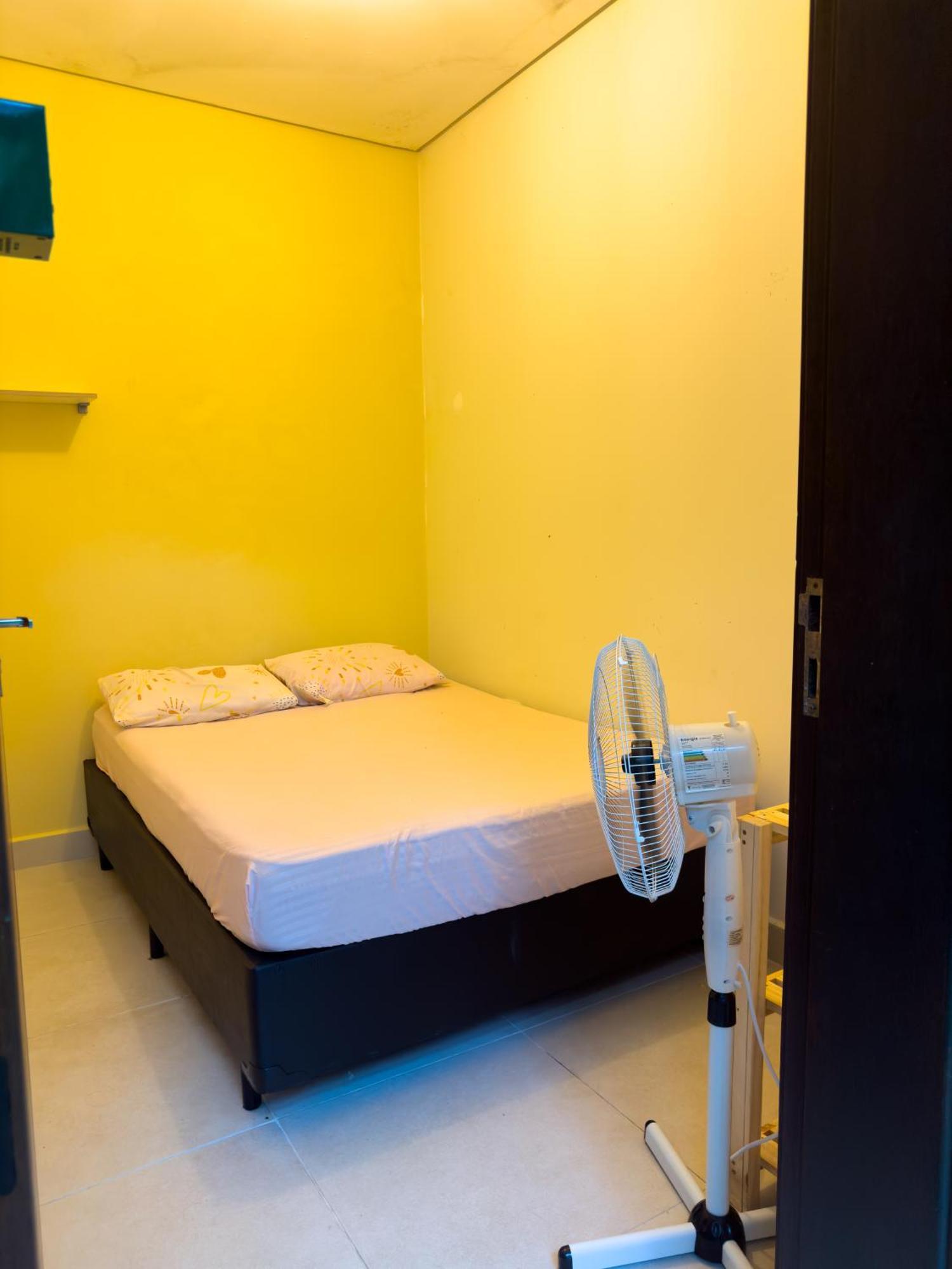 Hostel Familia Castor Itanhaem Bagian luar foto