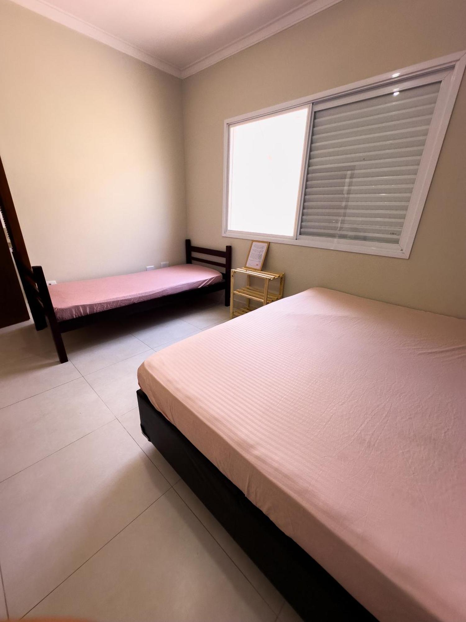 Hostel Familia Castor Itanhaem Bagian luar foto