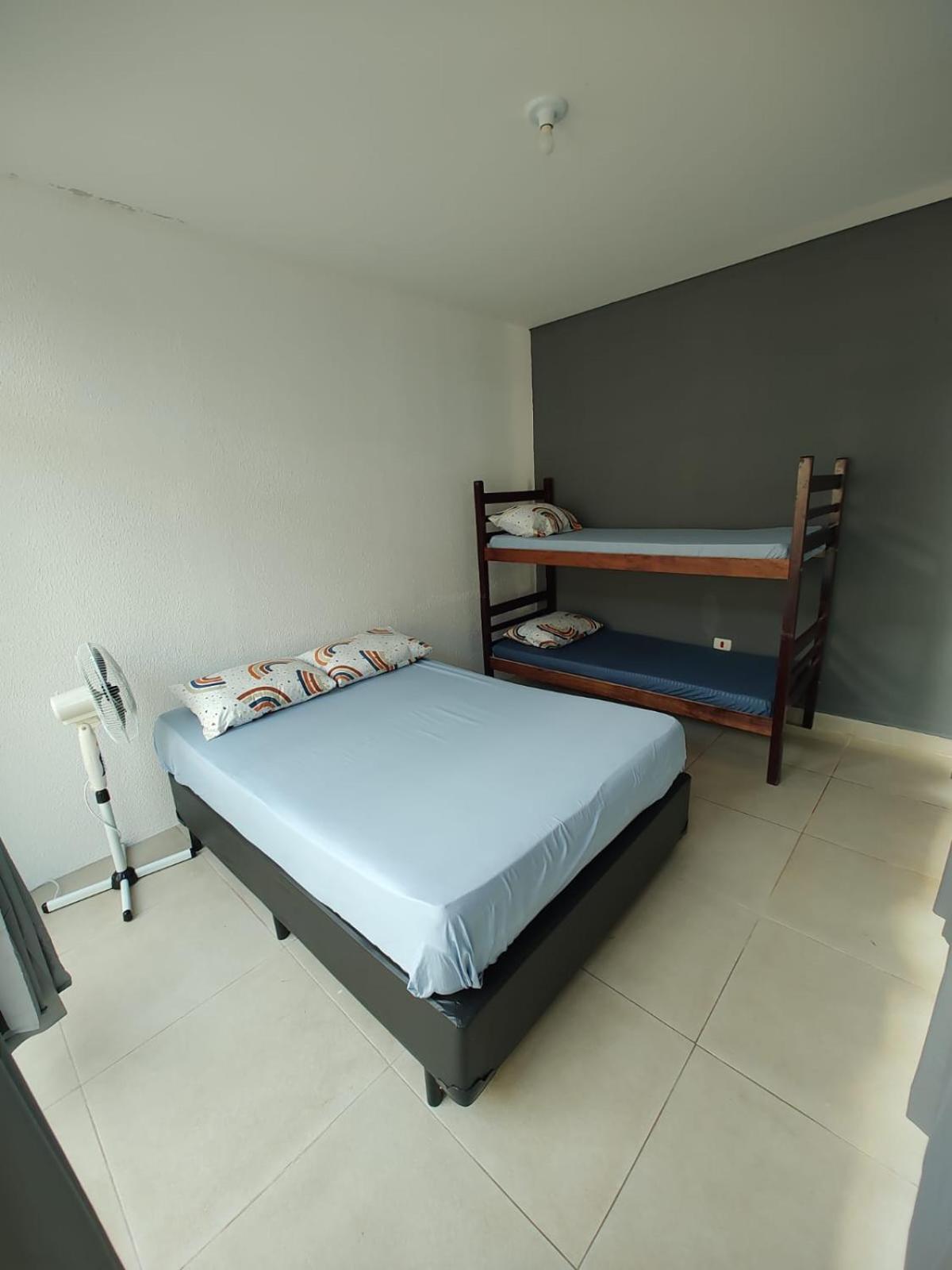 Hostel Familia Castor Itanhaem Bagian luar foto