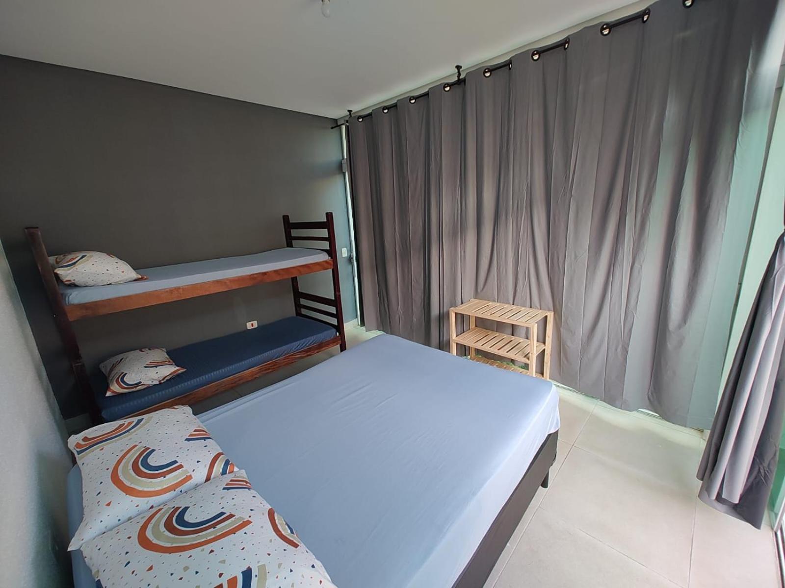 Hostel Familia Castor Itanhaem Bagian luar foto